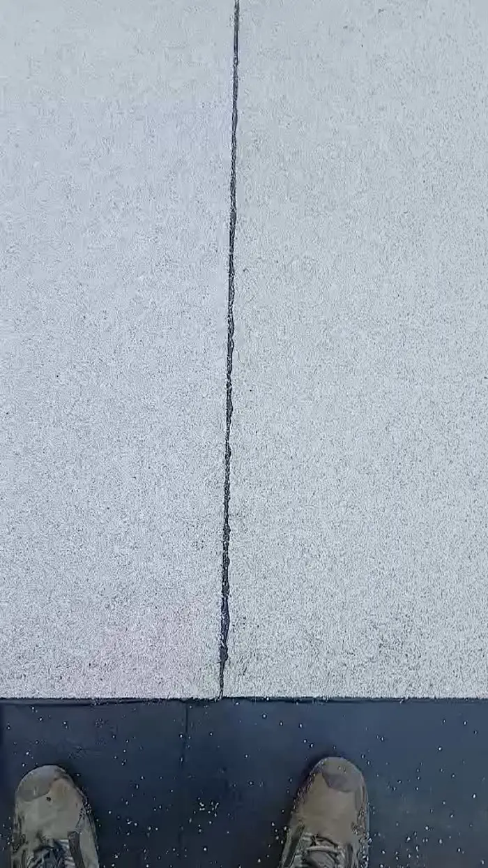 Видео — хидроизолация и ремонт на покрив Варна.